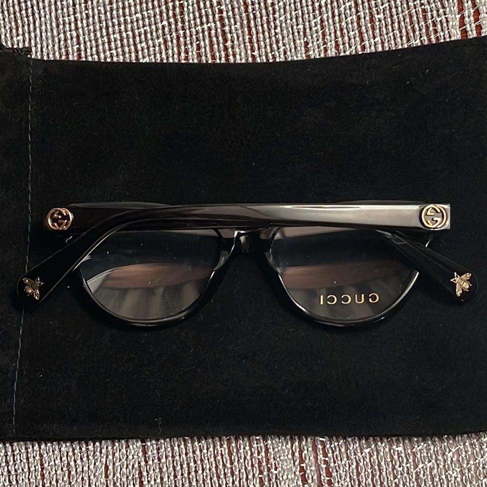💯 authentic Gucci glasses. - Picture 4 of 16